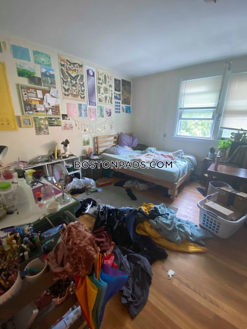 BOSTON - ALLSTON - 4 Beds, 2.5 Baths - Image 44