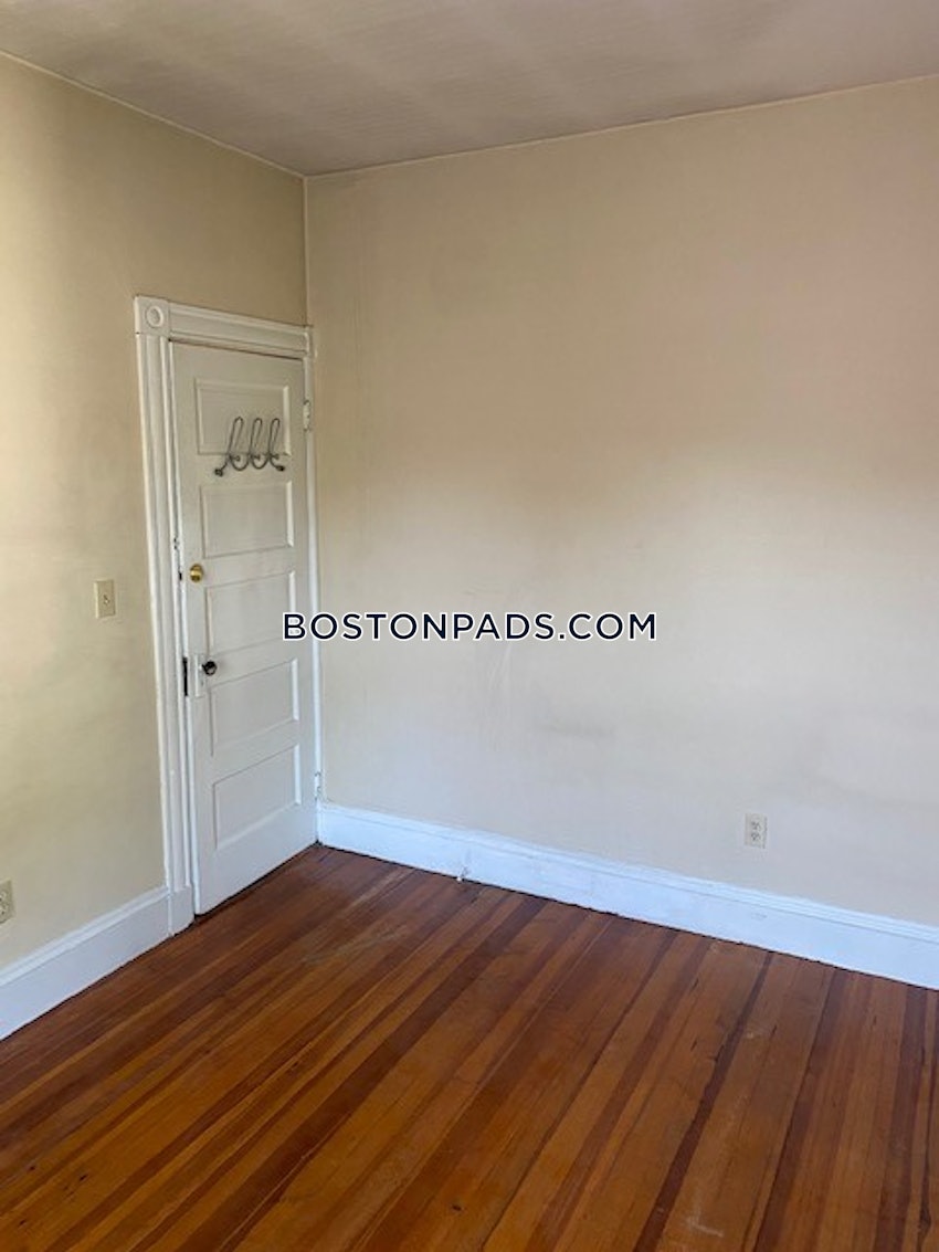 BOSTON - DORCHESTER - SAVIN HILL - 3 Beds, 1 Bath - Image 14