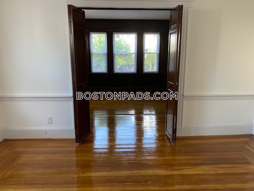 BOSTON - ROSLINDALE - 2 Beds, 1 Bath - Image 2