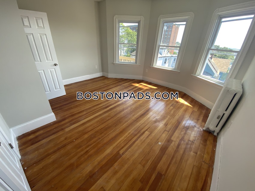 CHELSEA - 3 Beds, 1.5 Baths - Image 34