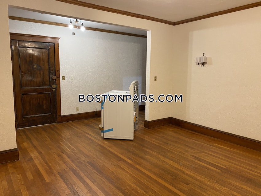 BOSTON - JAMAICA PLAIN - JAMAICA POND/PONDSIDE - 1 Bed, 1 Bath - Image 14