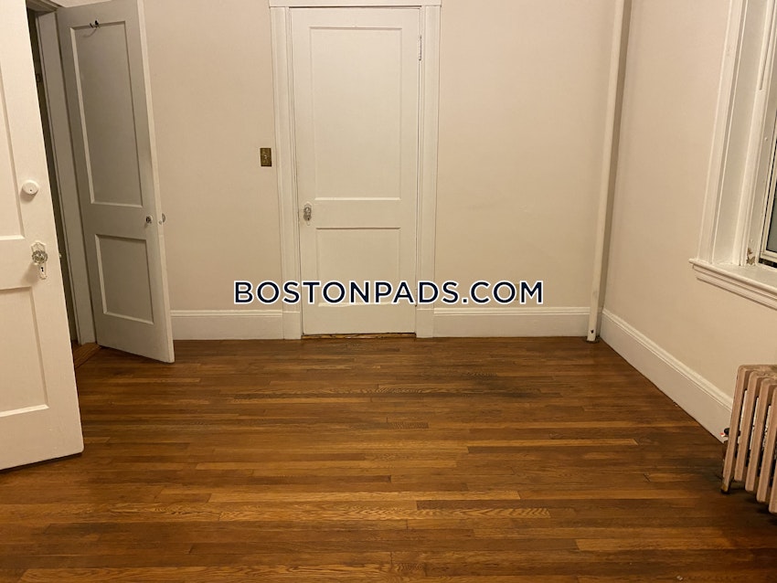 BOSTON - JAMAICA PLAIN - JAMAICA POND/PONDSIDE - 1 Bed, 1 Bath - Image 11