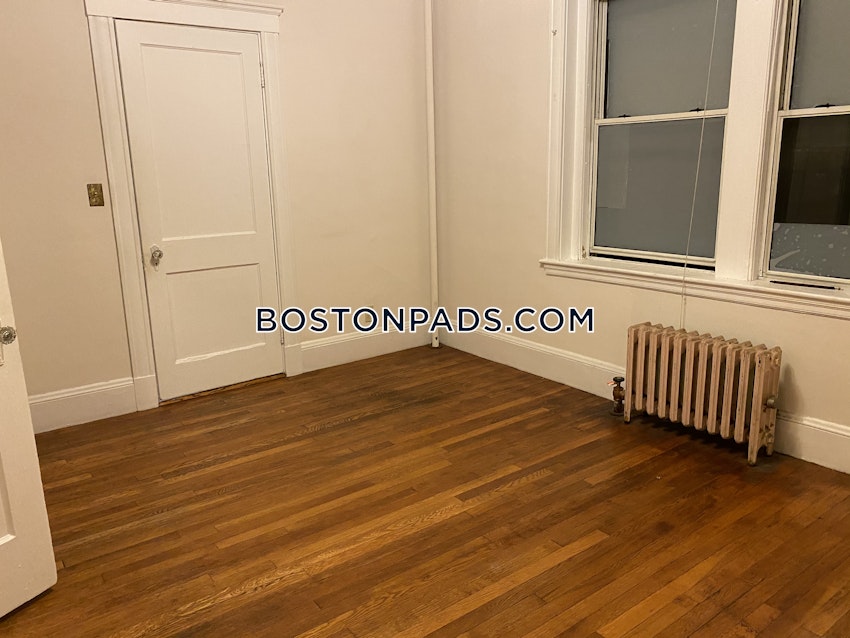 BOSTON - JAMAICA PLAIN - JAMAICA POND/PONDSIDE - 1 Bed, 1 Bath - Image 10