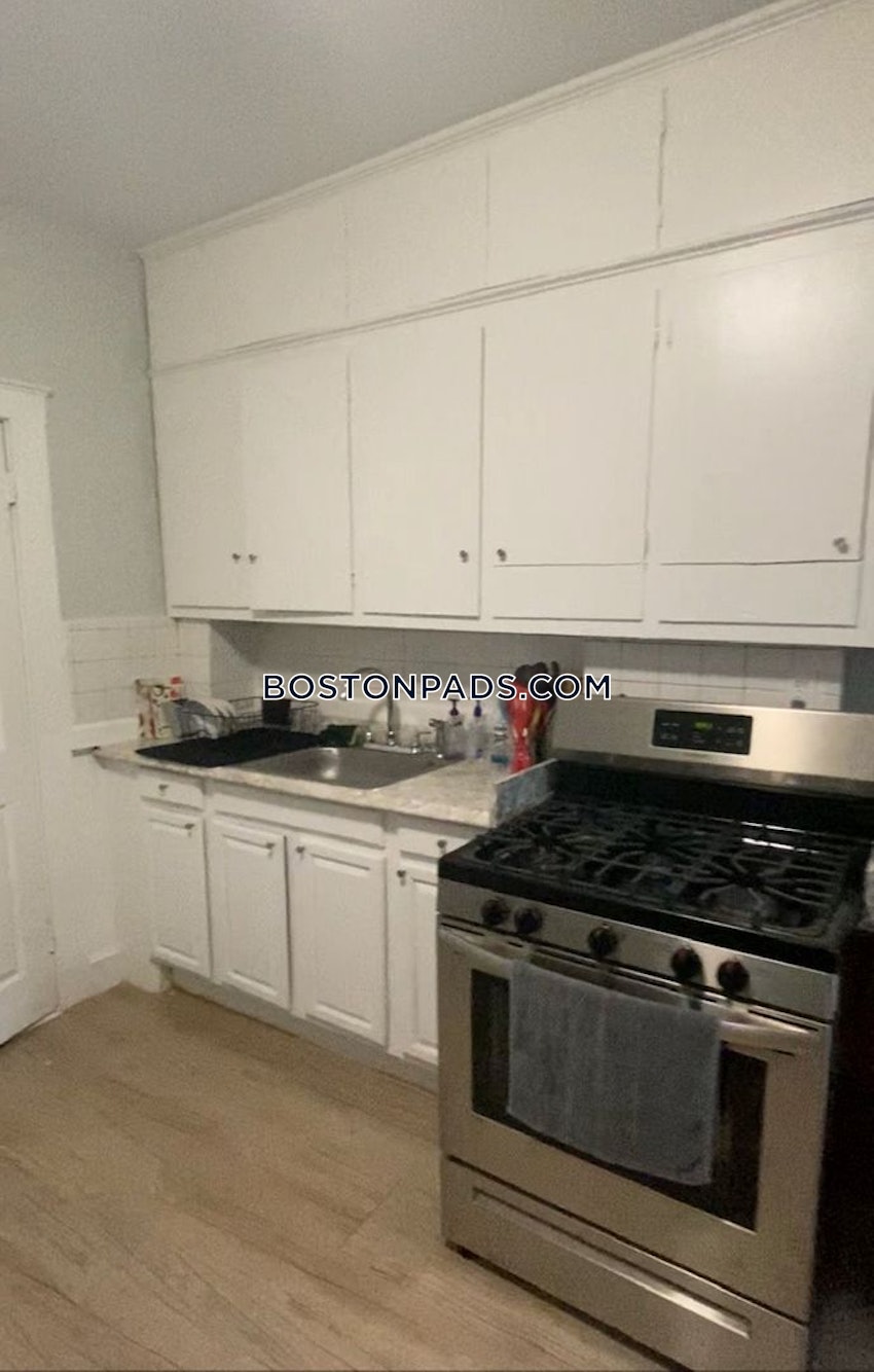 BOSTON - EAST BOSTON - MAVERICK - 1 Bed, 1 Bath - Image 2