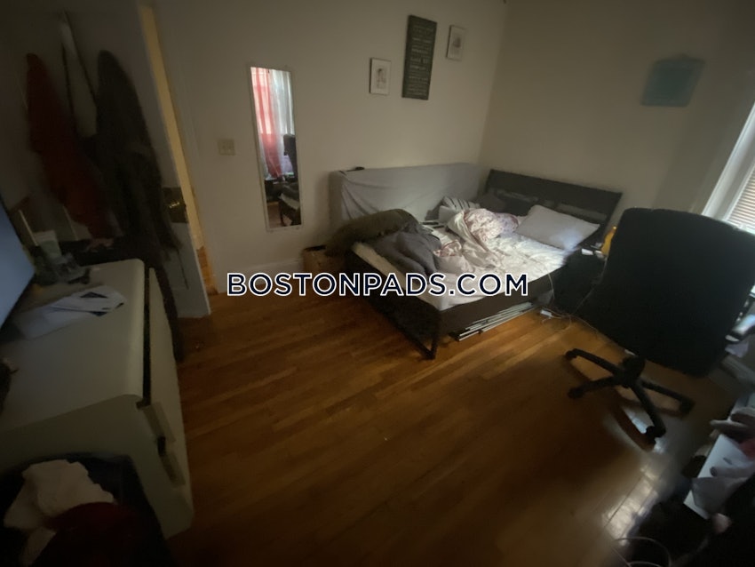 BOSTON - JAMAICA PLAIN - FOREST HILLS - 4 Beds, 1 Bath - Image 33