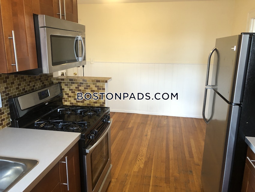 SOMERVILLE - DAVIS SQUARE - 1 Bed, 1 Bath - Image 5