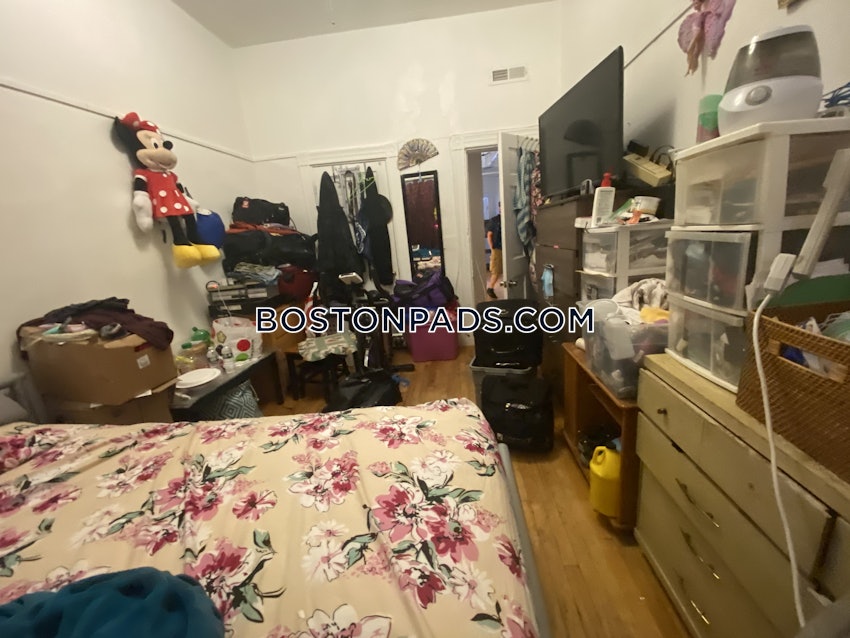 BOSTON - ALLSTON - 5 Beds, 2 Baths - Image 6