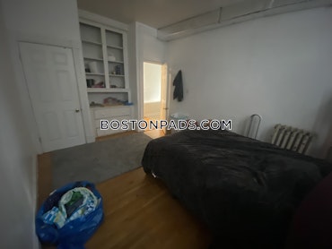 Boston - 4 Beds, 1 Baths