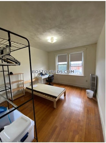 Boston - 2 Beds, 1 Baths