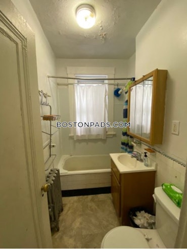 Boston - 2 Beds, 1 Baths