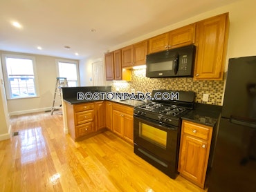 Boston - 1 Beds, 1 Baths