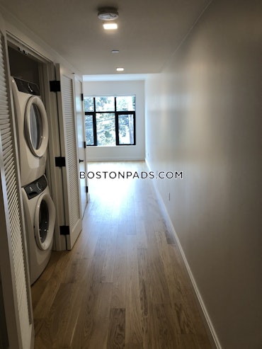 Boston - 2 Beds, 2 Baths