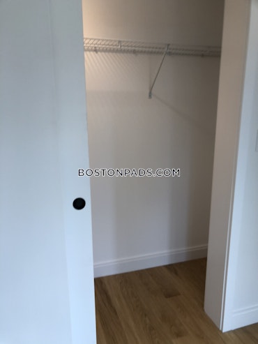 Boston - 2 Beds, 2 Baths