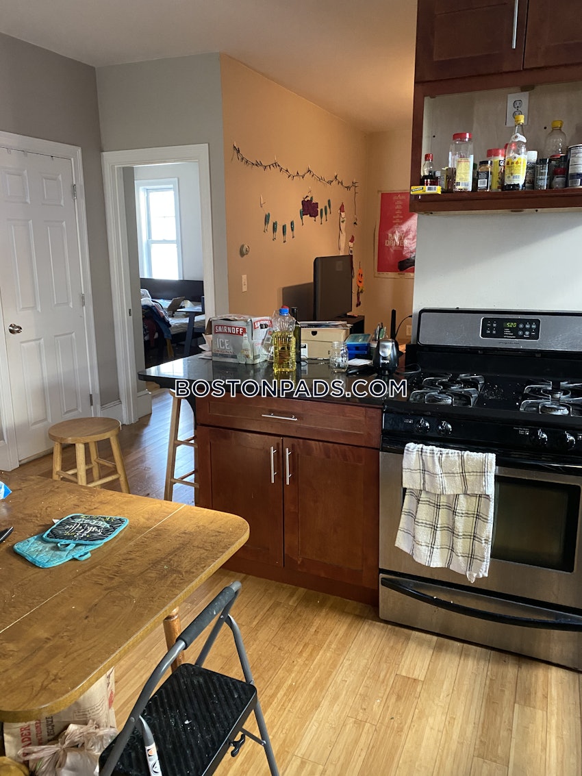 BOSTON - EAST BOSTON - CONSTITUTION BEACH - 2 Beds, 1 Bath - Image 15