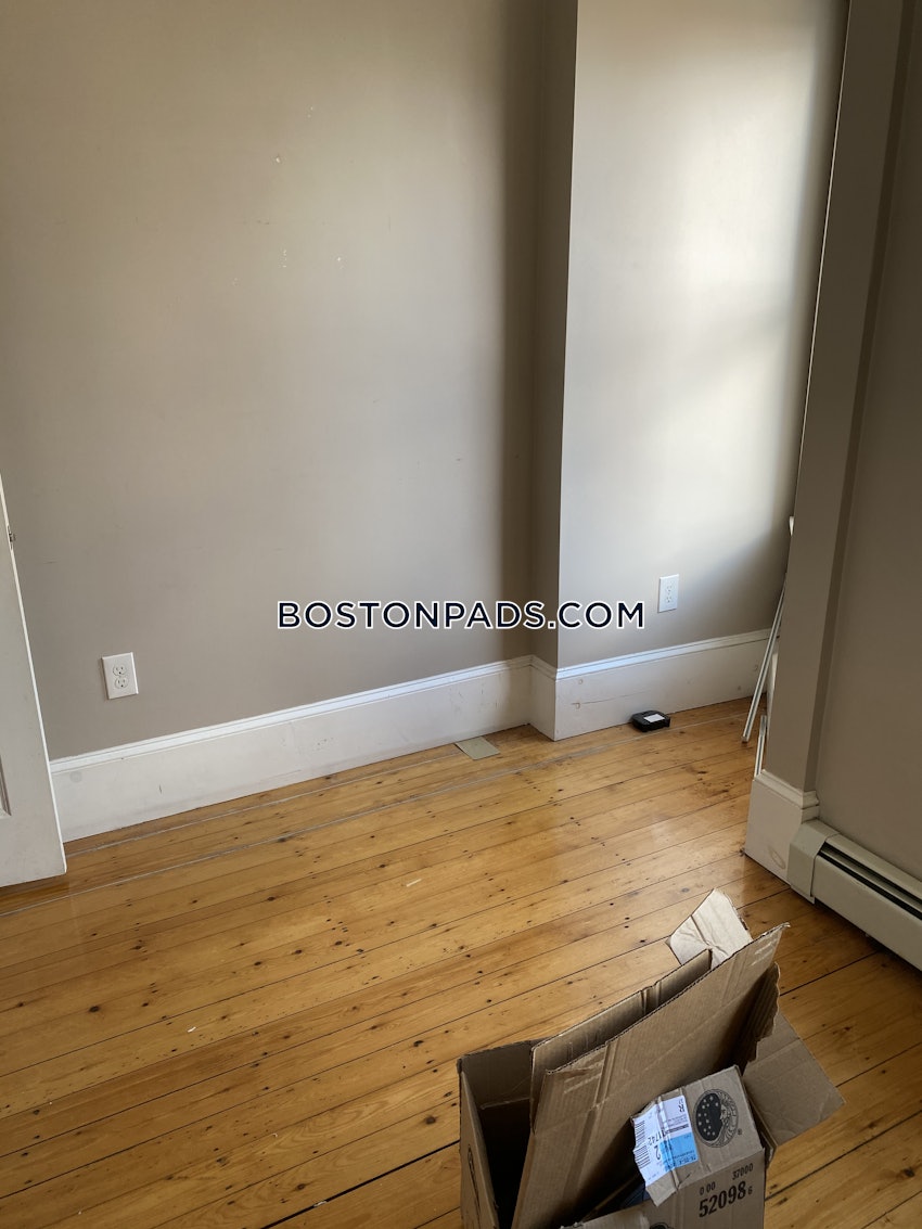 BOSTON - EAST BOSTON - CONSTITUTION BEACH - 2 Beds, 1 Bath - Image 2