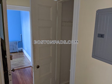 Boston - 4 Beds, 1 Baths