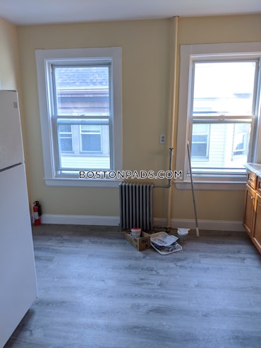 Boston - 4 Beds, 1 Baths