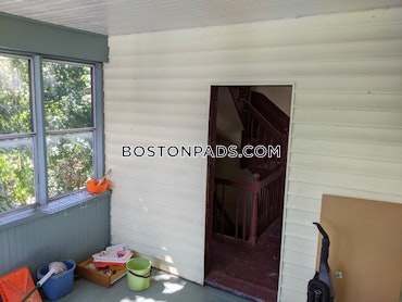 Boston - 4 Beds, 1 Baths