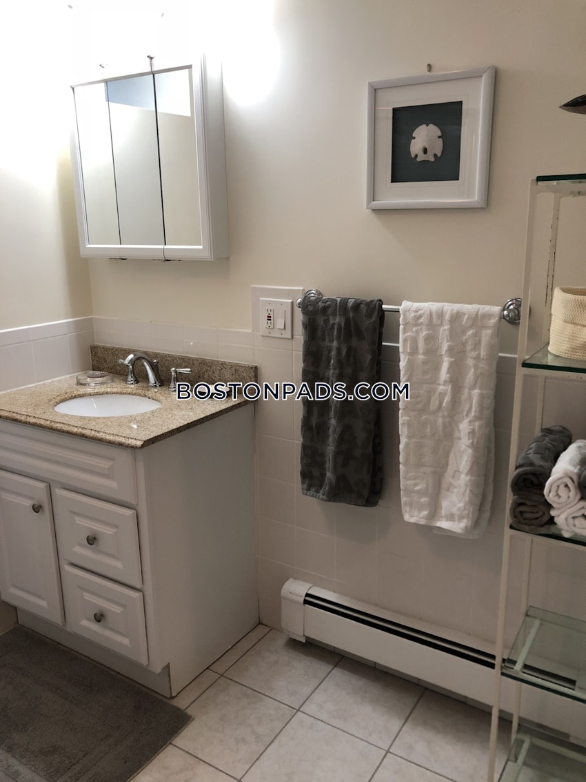 BOSTON - BRIGHTON - OAK SQUARE - 1 Bed, 1 Bath - Image 2