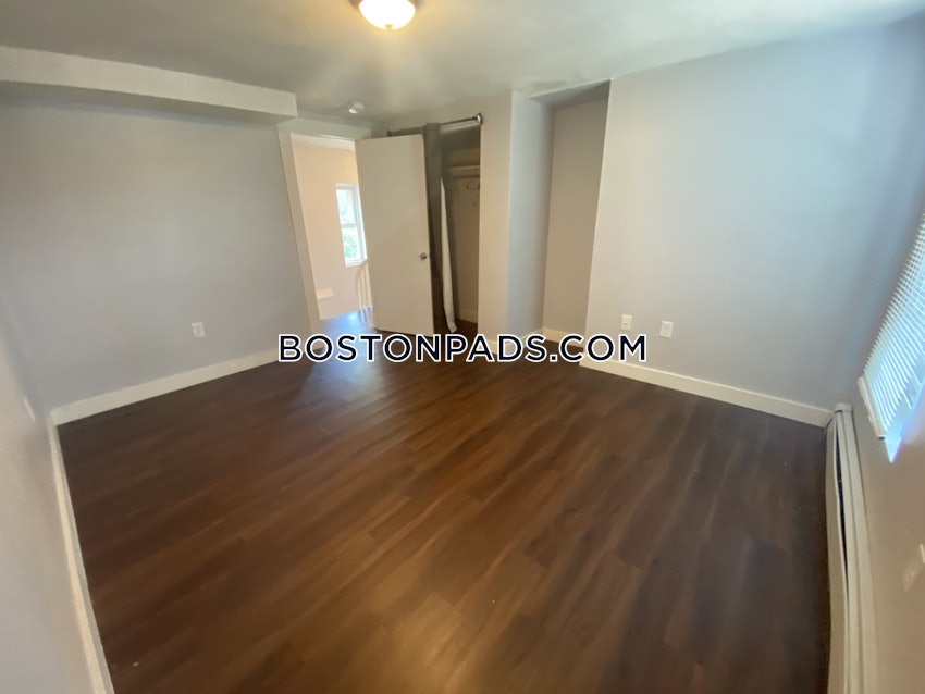 BOSTON - ROXBURY - 4 Beds, 2 Baths - Image 9