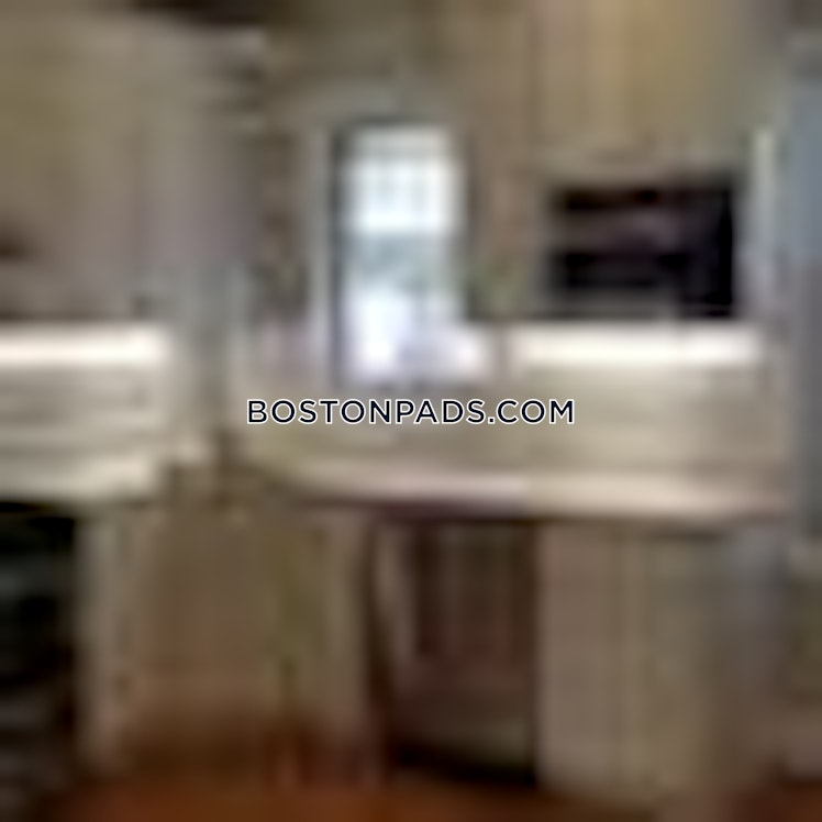 Hyde Park Ave., Boston