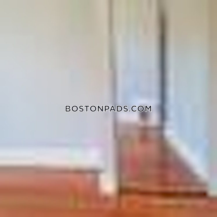 Hyde Park Ave., Boston