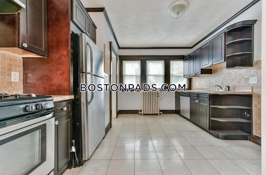 BOSTON - BRIGHTON - OAK SQUARE - 3 Beds, 1 Bath - Image 3