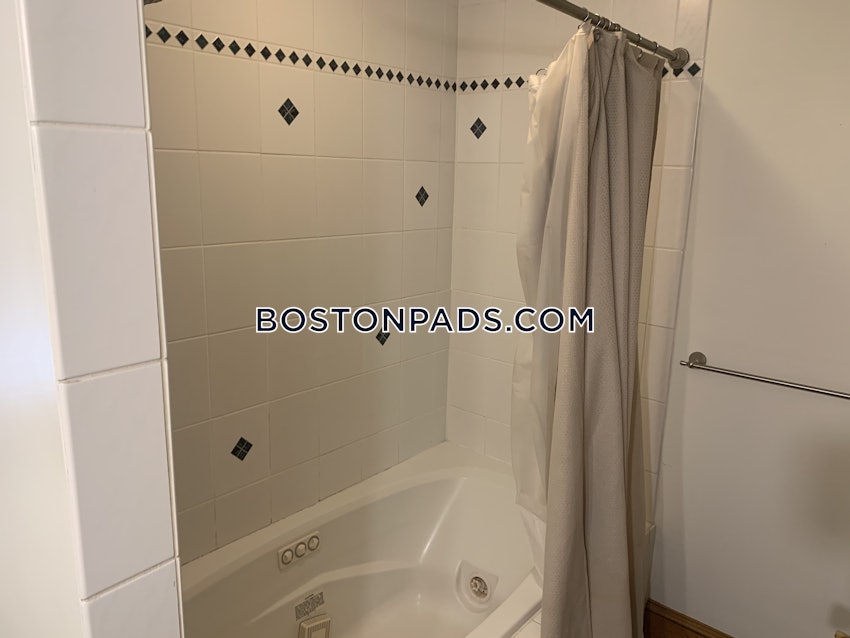 BROOKLINE- COOLIDGE CORNER - 3 Beds, 2 Baths - Image 10