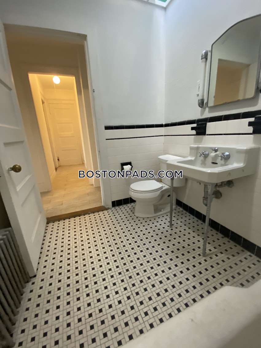 BOSTON - BACK BAY - 2 Beds, 1 Bath - Image 60