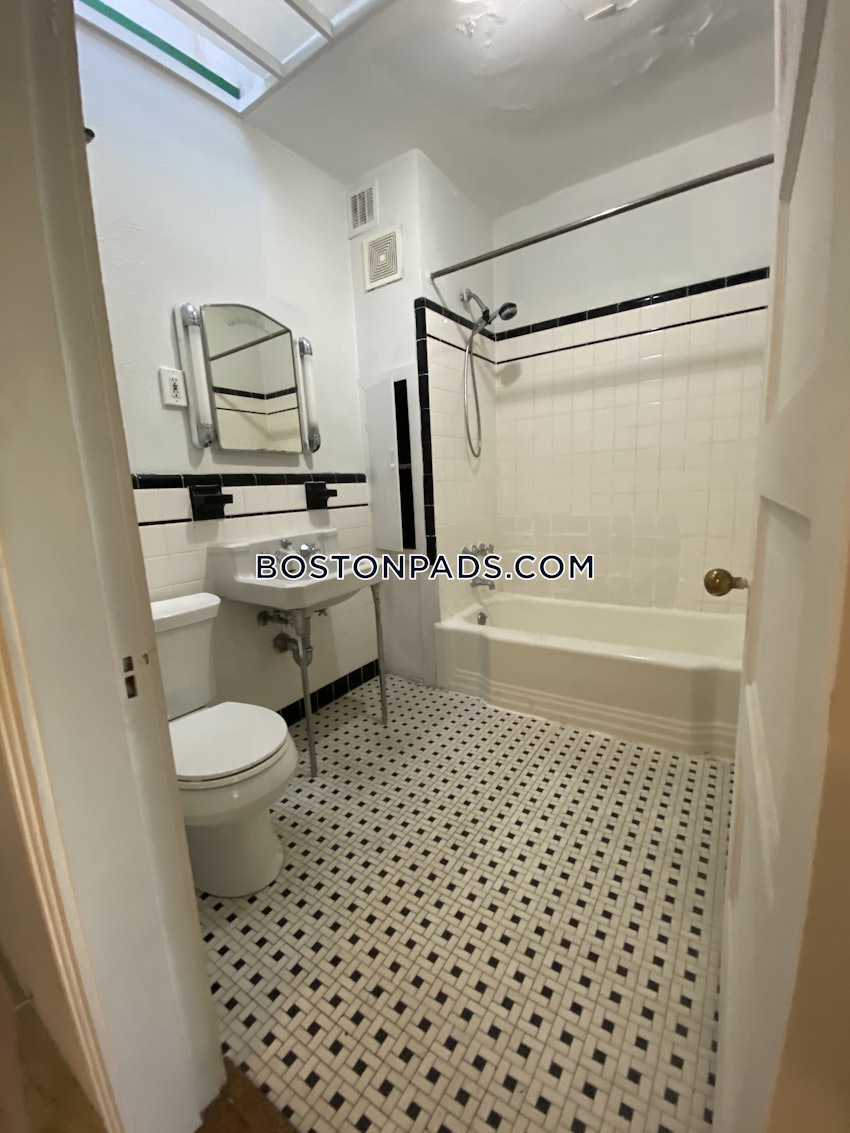 BOSTON - BACK BAY - 2 Beds, 1 Bath - Image 59