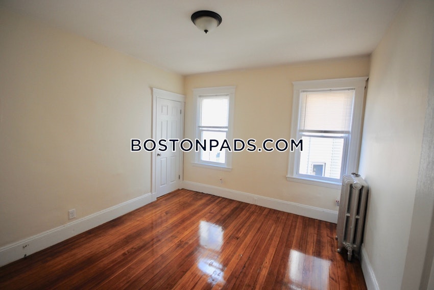 BOSTON - JAMAICA PLAIN - STONY BROOK - 4 Beds, 2 Baths - Image 5