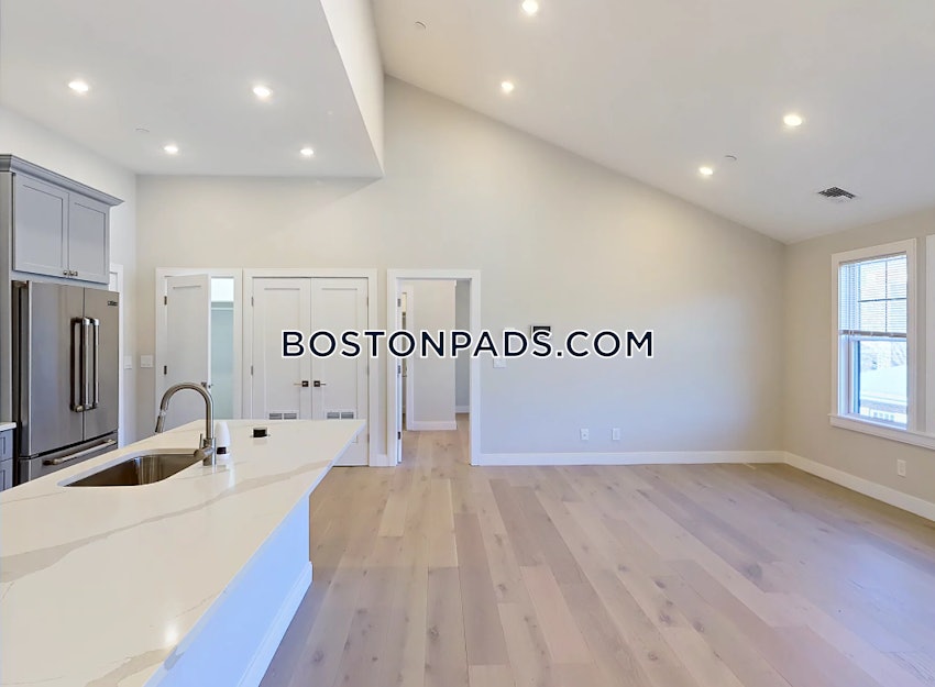 BOSTON - ROSLINDALE - 2 Beds, 2 Baths - Image 13