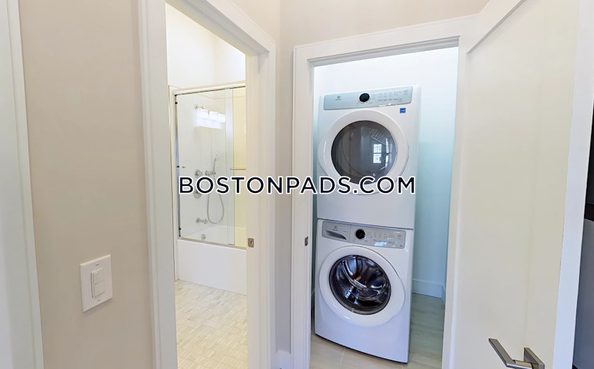 BOSTON - ROSLINDALE - 2 Beds, 2 Baths - Image 5