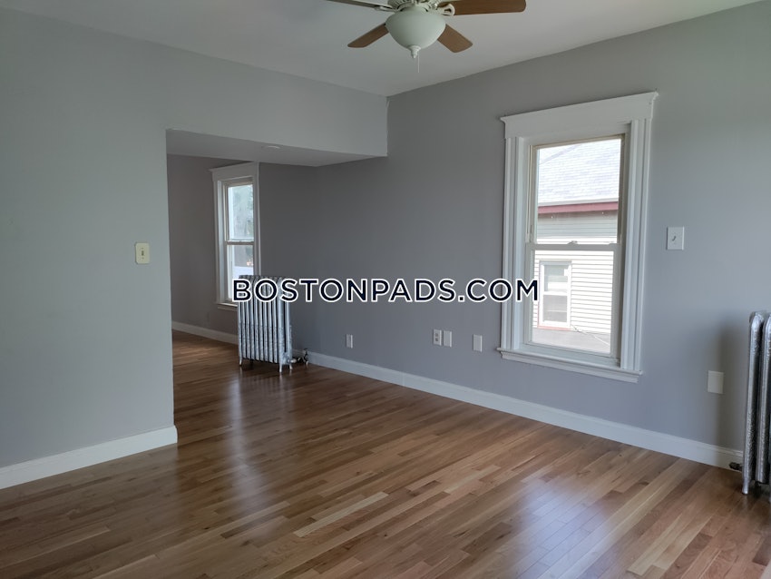 REVERE - 5 Beds, 1 Bath - Image 64