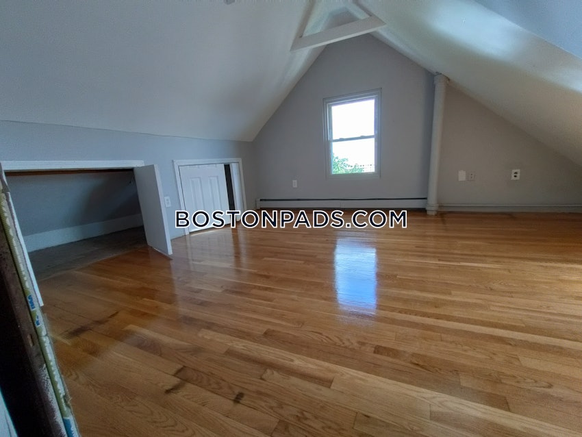 REVERE - 5 Beds, 1 Bath - Image 24