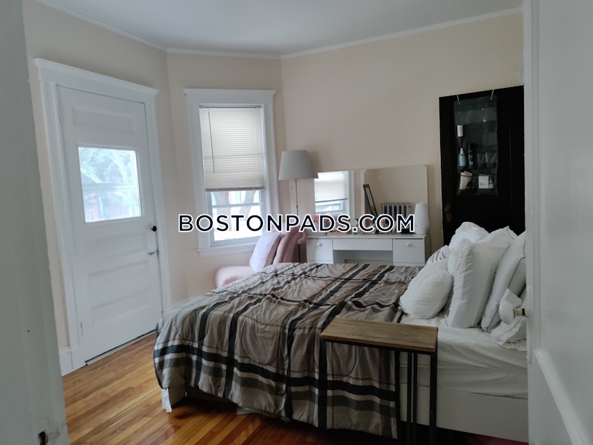 BOSTON - ALLSTON - 3 Beds, 1 Bath - Image 44