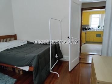 Boston - 3 Beds, 1 Baths