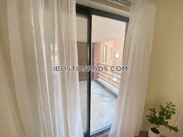 Boston - 2 Beds, 2 Baths