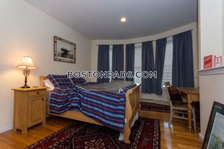 BOSTON - BRIGHTON- WASHINGTON ST./ ALLSTON ST. - 5 Beds, 2 Baths - Image 11