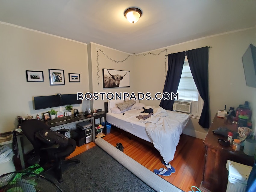 BOSTON - DORCHESTER - SAVIN HILL - 3 Beds, 1 Bath - Image 10