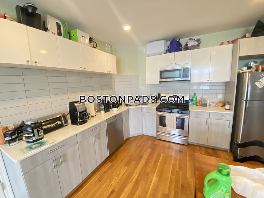 BOSTON - ROXBURY - 3 Beds, 2 Baths - Image 4