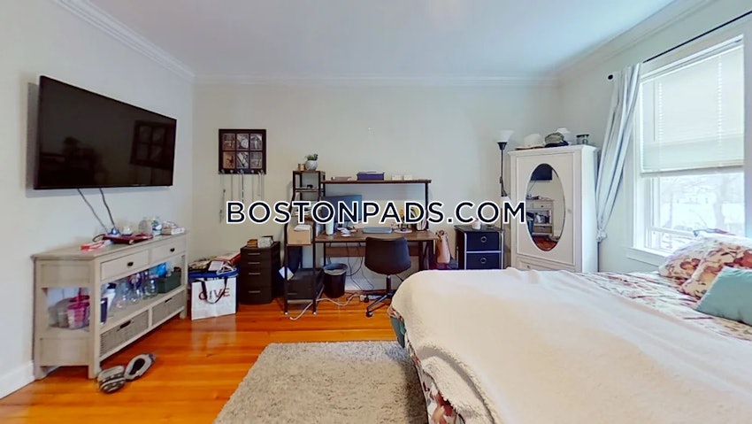 BOSTON - BRIGHTON - OAK SQUARE - 5 Beds, 2 Baths - Image 6
