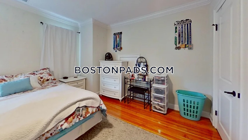 BOSTON - BRIGHTON - OAK SQUARE - 5 Beds, 2 Baths - Image 3