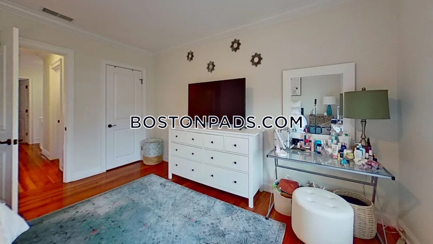 BOSTON - BRIGHTON - OAK SQUARE - 5 Beds, 2 Baths - Image 2