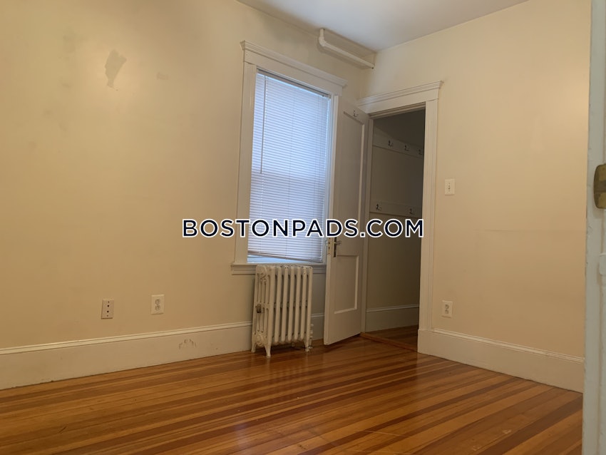 BOSTON - BRIGHTON - OAK SQUARE - 3 Beds, 1 Bath - Image 48