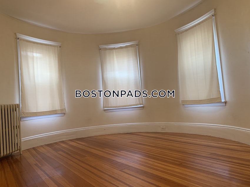 BOSTON - BRIGHTON - OAK SQUARE - 3 Beds, 1 Bath - Image 45