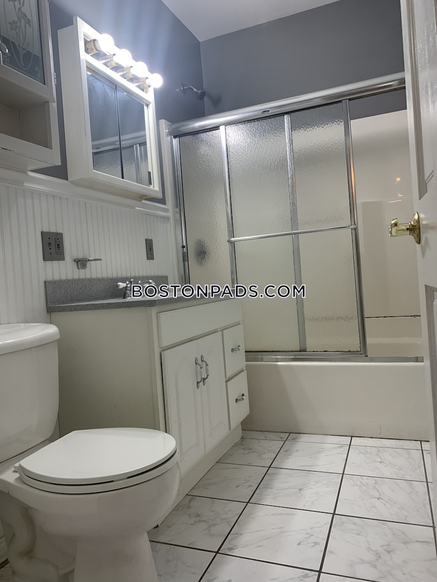 BOSTON - BRIGHTON - OAK SQUARE - 3 Beds, 1 Bath - Image 40