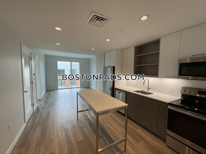 CAMBRIDGE - KENDALL SQUARE - 1 Bed, 1 Bath - Image 10