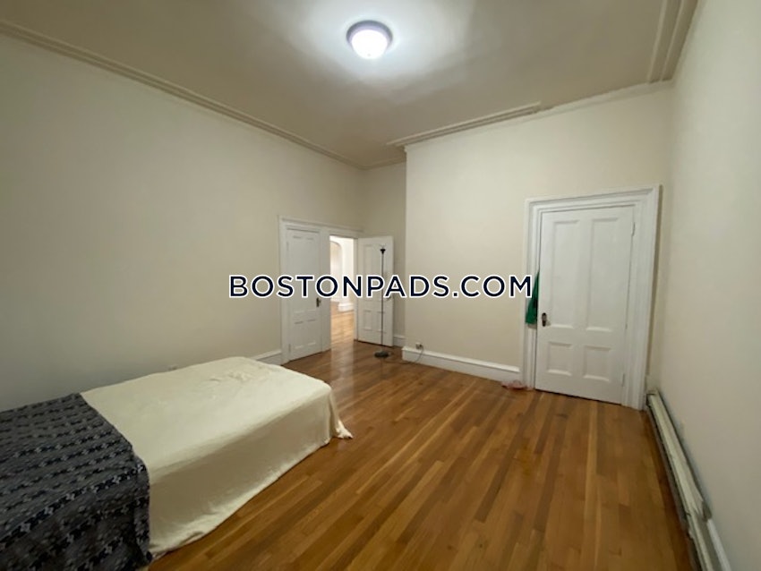 BOSTON - ROXBURY - 3 Beds, 1 Bath - Image 15
