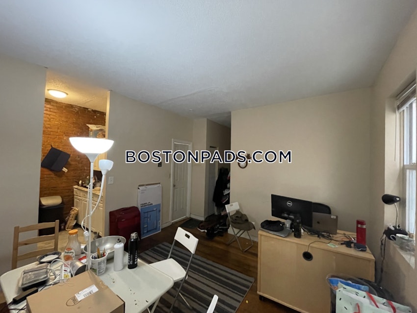 BOSTON - MISSION HILL - 2 Beds, 1 Bath - Image 4